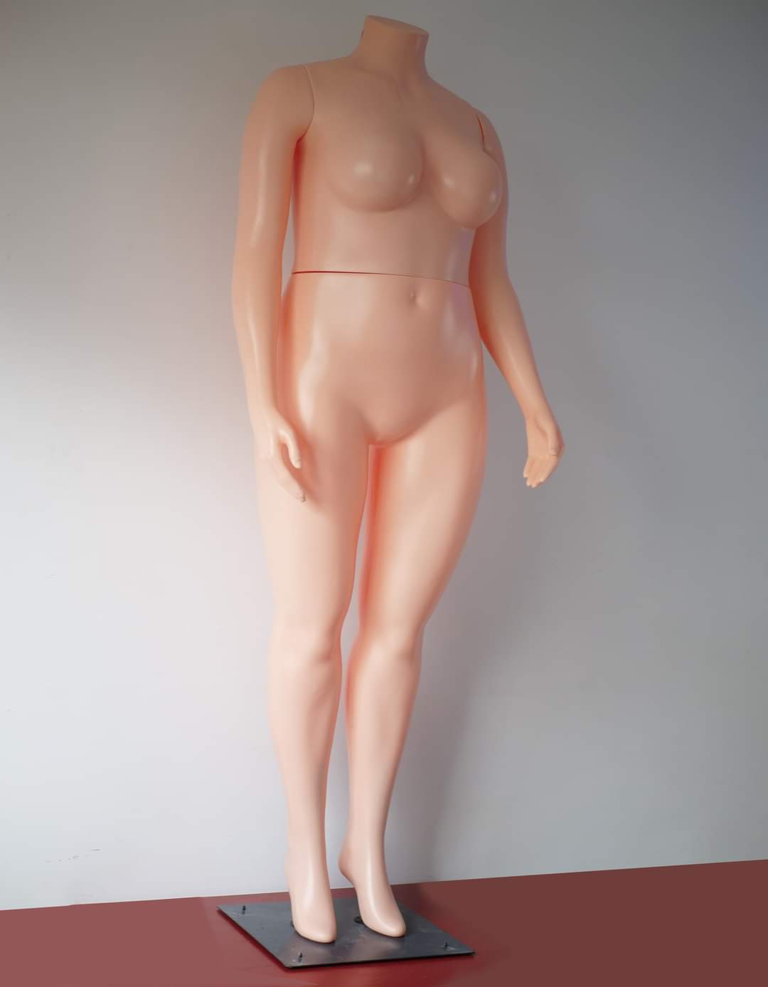 MANNEQUIN FEMME (GRAND TAILLE)
